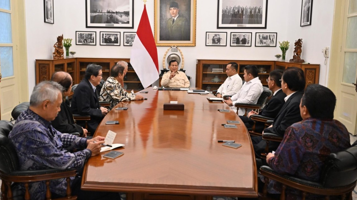 Presiden Prabowo Subianto menerima kehadiran delapan pengusaha besar di Istana Kepresidenan Jakarta pada Kamis, 6 Maret 2025. (Foto: BPMI Setpres/Cahyo)
