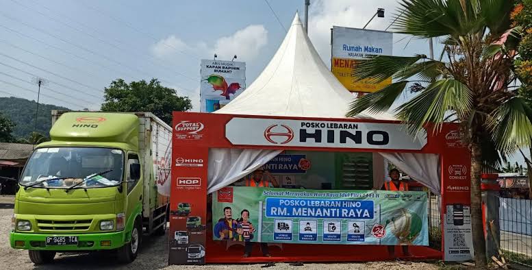 Posko Lebaran Hino disiagakan demi dukung kelancaran operasional kendaraan Hino dalam mudik Lebaran Idul Fitri. (Foto: Dok. Hino)