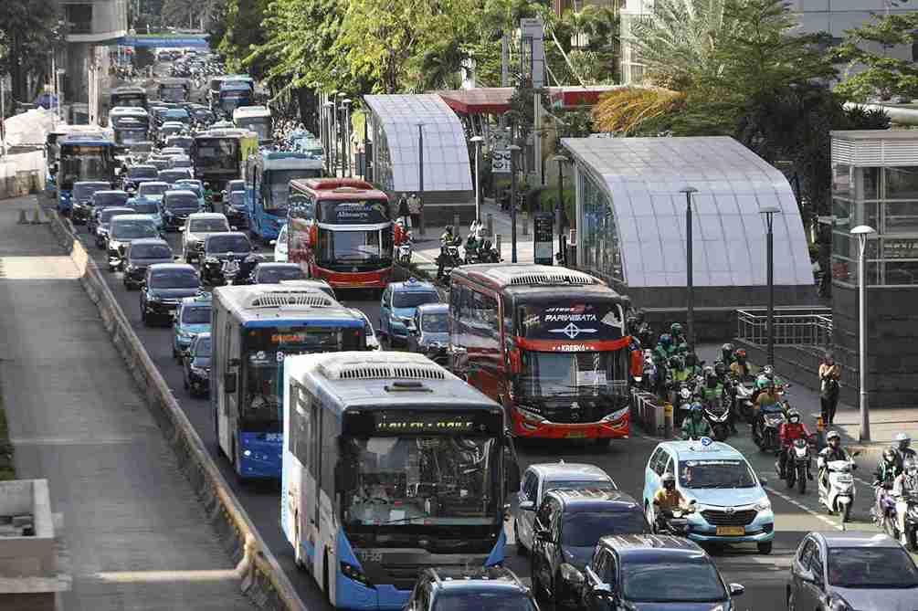 Kemacetan di Jalan MH Thamrin, dekat Bundaran HI, Jakarta Pusat (Foto: Kabarbursa/Abbas Sandji)