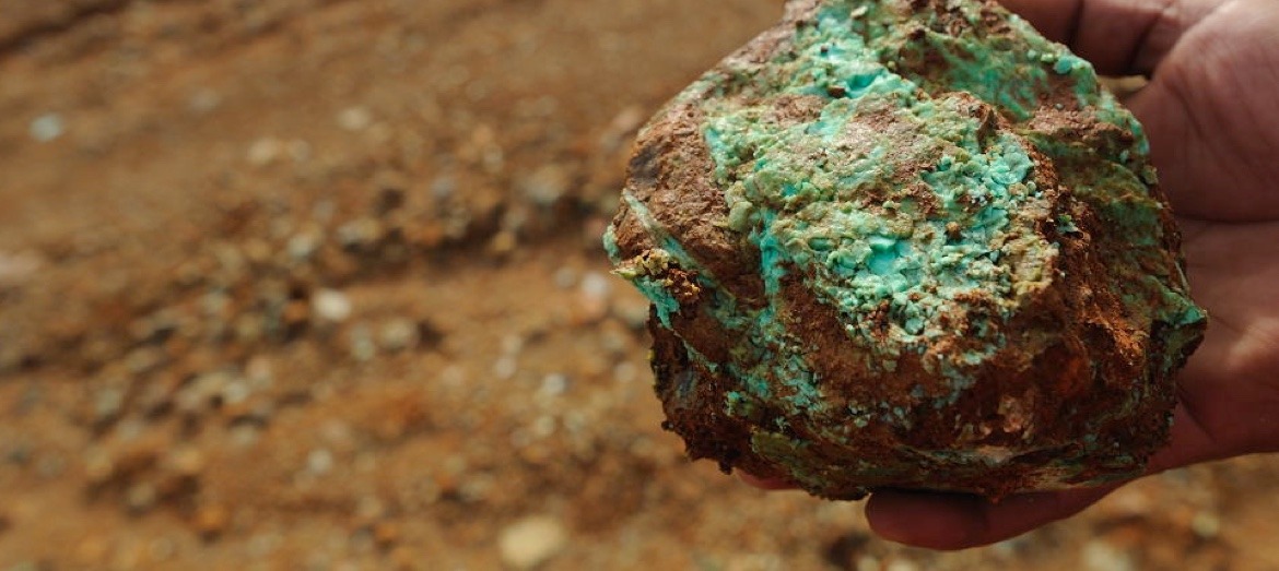 Ilustrasi sebongkah batuan yang mengandung mineral nikel. (Foto: Dok. Antam)