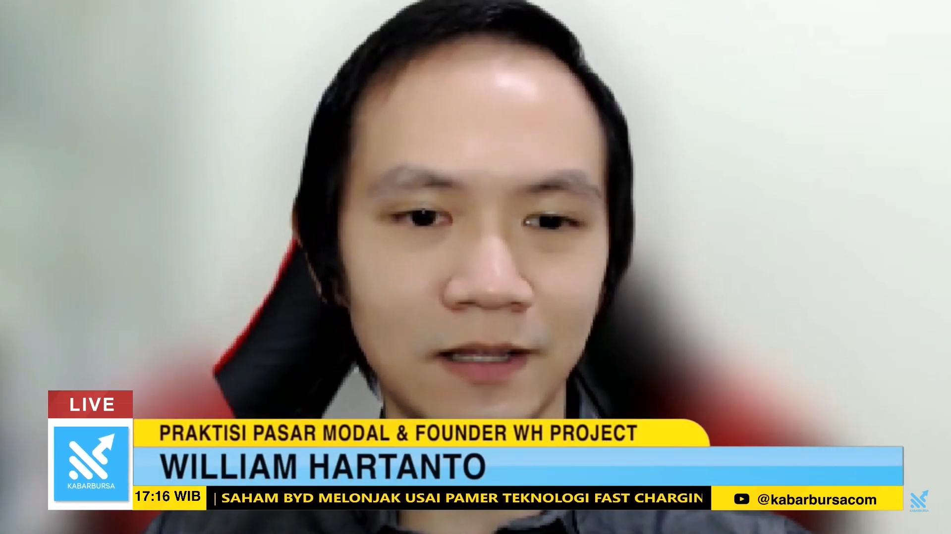 Praktisi pasar modal dan founder WH Project, William Hartanto, sebagai narasumber dalam Dialog Analis di program Kabar Bursa Hari Ini, Rabu, 19 Maret 2025. (Foto: Kabarbursa)