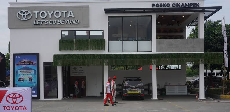 Toyota kerahkan 300 bengkel siaga di berbagai wilayah di Indonesia untuk mendukung perjalanan mudik Lebaran. (Foto: dok. TAM)