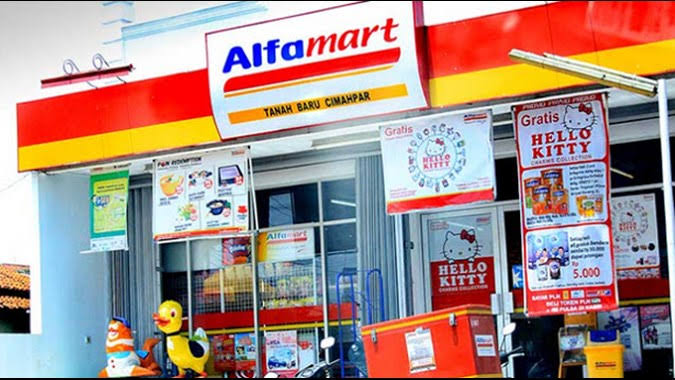 Salah satu gerai Alfamart. 
