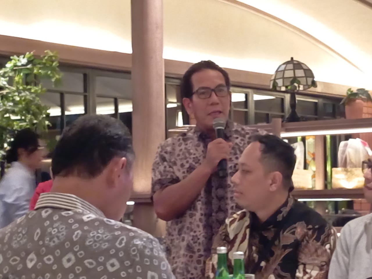 Direktur Utama PT Kustodian Sentral Efek Indonesia (KSEI)  dalam acara buka bersama dengan wartawan di kawasan Cilandak, Jakarta Selatan pada Senin, 24 Maret 2025. (Foto: Kabarbursa/Desty Luthfiani)