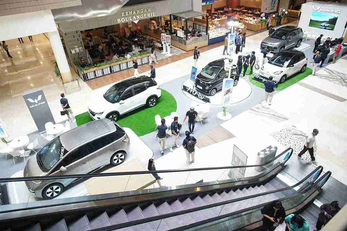 Wuling ingin lebih memperkenalkan lini mobil listriknya ke daerah-daerah luar Jawa. (Foto: Kabarbursa/Abbas Sandji)