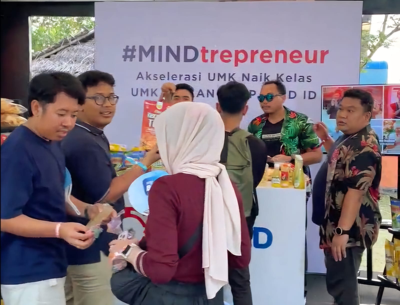 Dengan semangat "Present for the Nation," MIND ID memastikan bahwa kehadirannya tidak hanya berkontribusi pada sektor pertambangan.