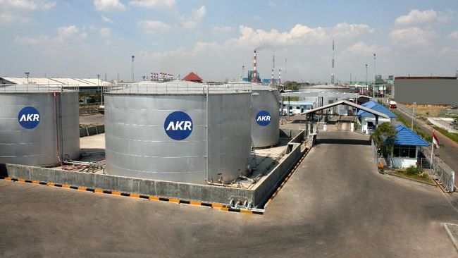 Kilang minyak milik AKRA. Foto: Dok Perusahaan