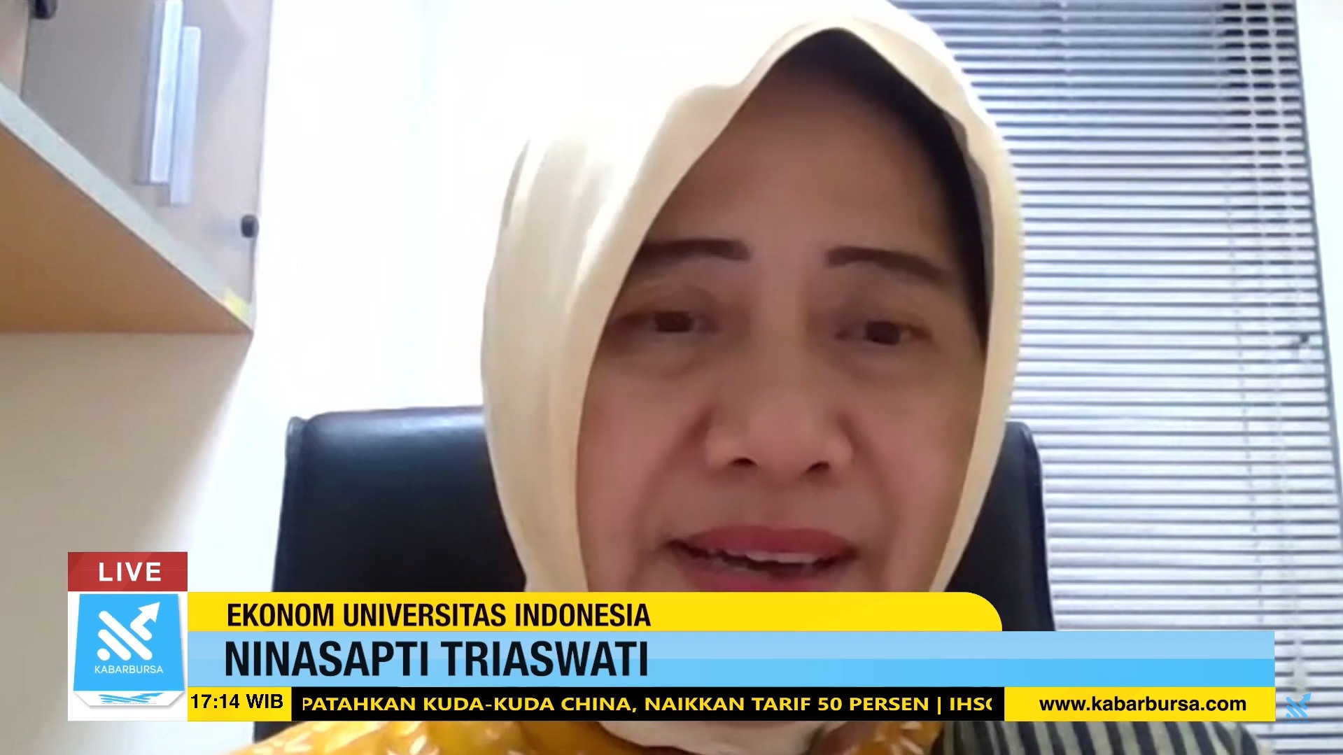 Ekonom dari Universitas Indonesia Ninasapti Triaswati dalam wawancara eksklusif bersama Kabarbursa.com, di Kabar Bursa Hari Ini, Rabu, 9 April 2025. (Foto: Kabarbursa)