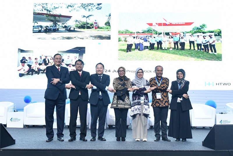 Pertamina bersama Hyundai Motor Group dan Pemerintah Provinsi Jawa Barat mengumumkan kerja sama untuk membangun.