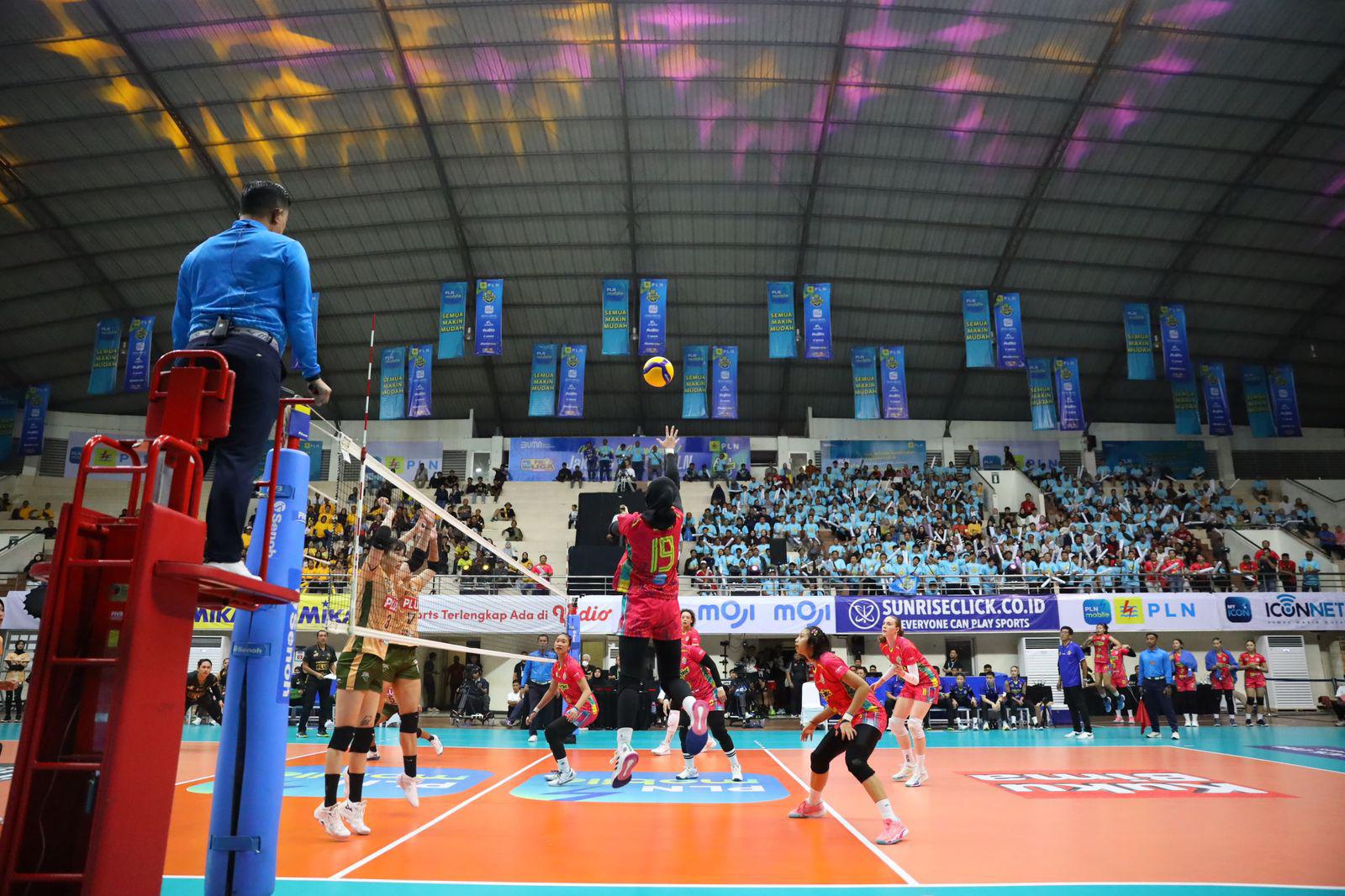 Jakarta Electric PLN resmi merekrut bintang voli asal Amerika Serikat (AS), Kelsey Robinson Cook, guna memperkuat skuad.