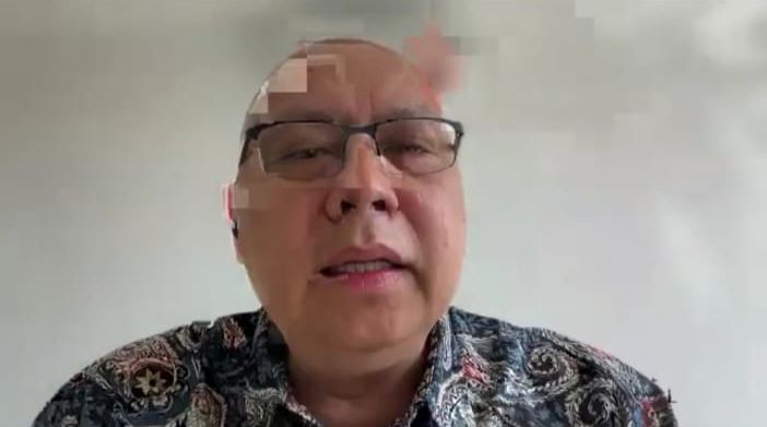 Tangkapan layar Presiden Direktur PT Sarana Mitra Luas Tbk dalam kode saham SMIL, Hadi Suhermin dalam acara Public Expose (Pubex) insidentil secara daring hari ini Kamis, 24 April 2025. Desty Luthfiani/KabarBursa.com