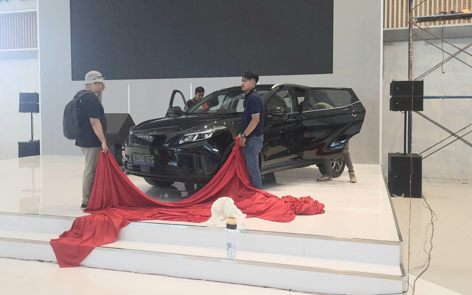 Mobil listrik baru Seres E3 siap meluncur di PEVS 2025. (Foto: KabarBursa.com/Harun)