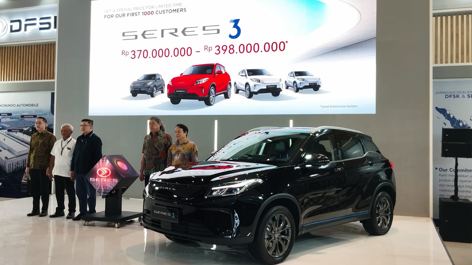 Mobil listrik baru Seres 3 resmi meluncur di PEVS 2025. Intip harga dan spesifikasinya. Foto: KabarBursa.com/Harun.