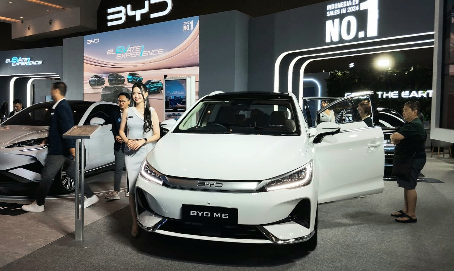 BYD hadir di pameran PERIKLINDO Electric Vehicle Show (PEVS) 2025 yang berlangsung di JIExpo Kemayoran, Jakarta Pusat, pada 29 April hingga 4 Mei. (Foto: kabarbursa.com/Harun)