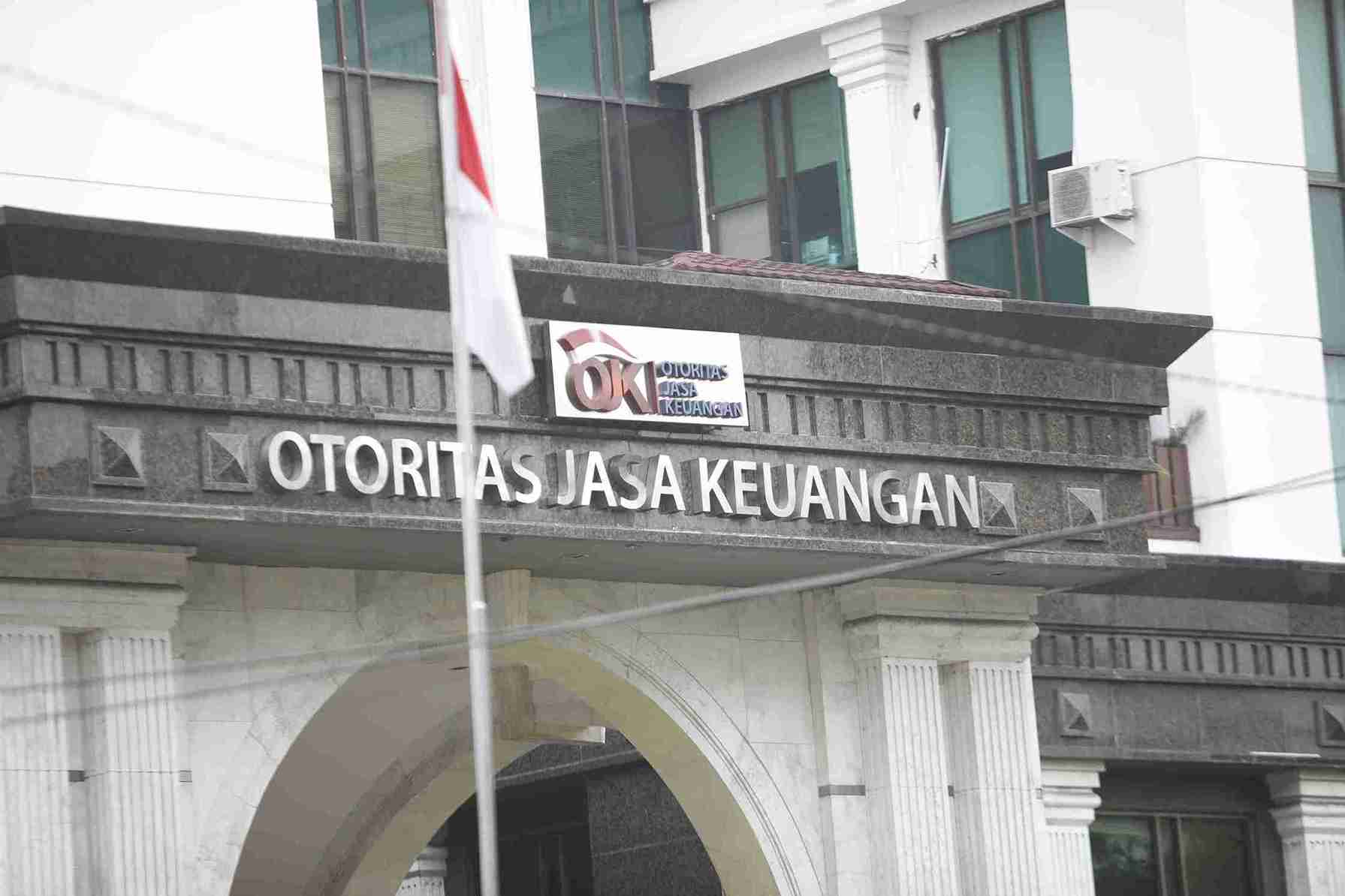 Gedung OJK. foto: Abbas Sandji/KabarBursa.com