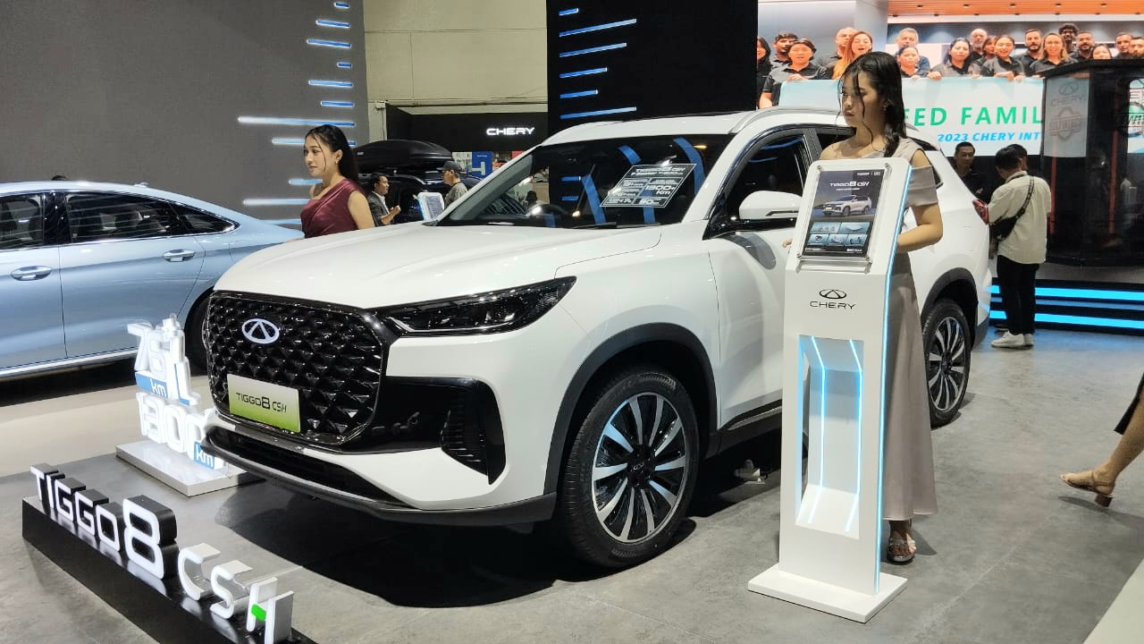 Mobil baru Chery Tiggo 8 CSH siap meluncur pekan depan. Intip spek dan harganya. Foto: Harun/KabarBursa.com.