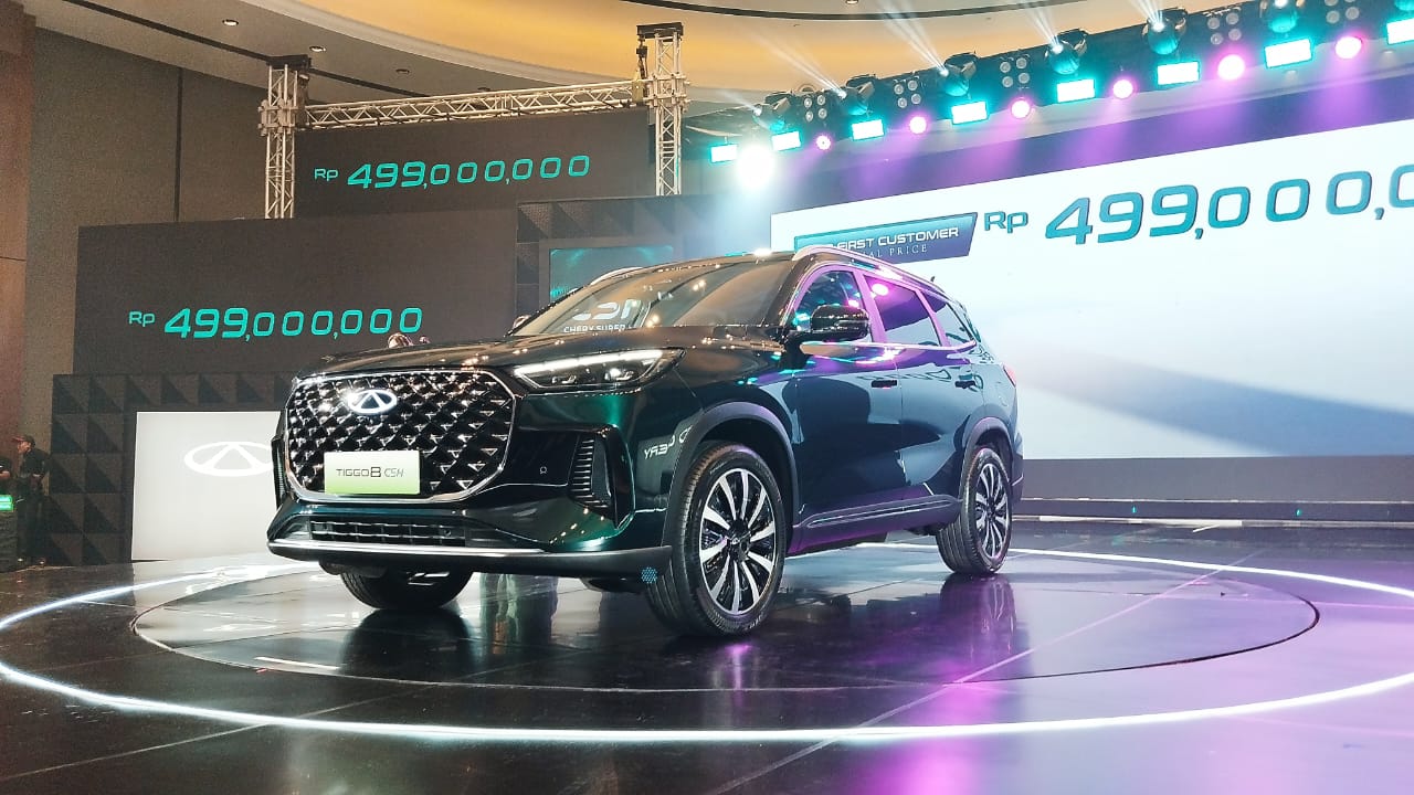  Chery Tiggo 8 CSH resmi meluncur, spek dan fiturnya bikin mobil hybrid pesaing ketar-ketir. Harganya di bawah Rp500 juta. Foto: Harun/KabarBursa.com.