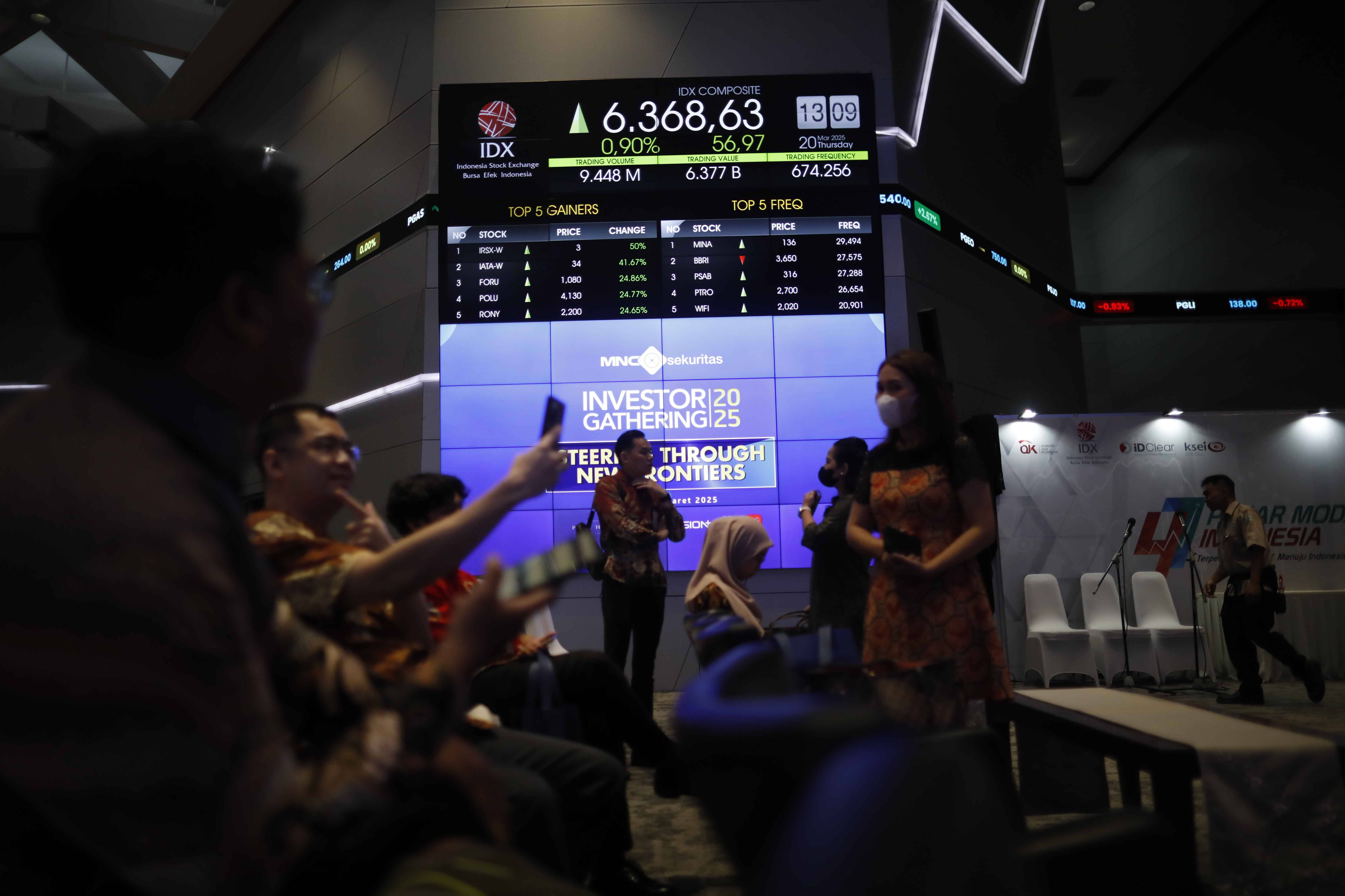 Ilustrasi IHSG ditutup di zona hijau. (Foto: KabarBursa/Abbas Sandji)