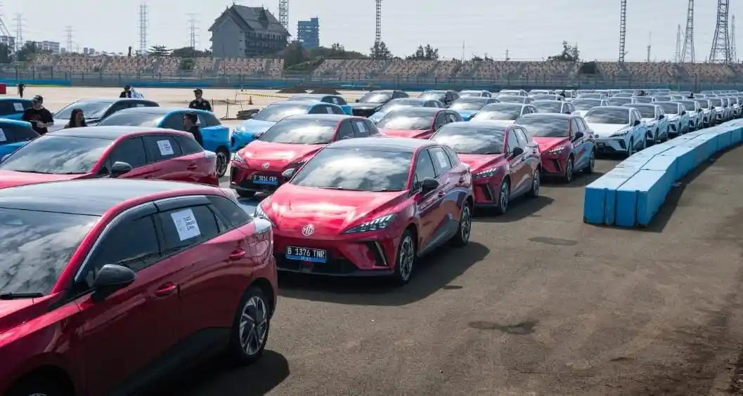 120 unit mobil listrik MG dari komunitas MGEVC serbu Sirkuit Formula E di Ancol, Jakarta Utara. Foto: dok. MG