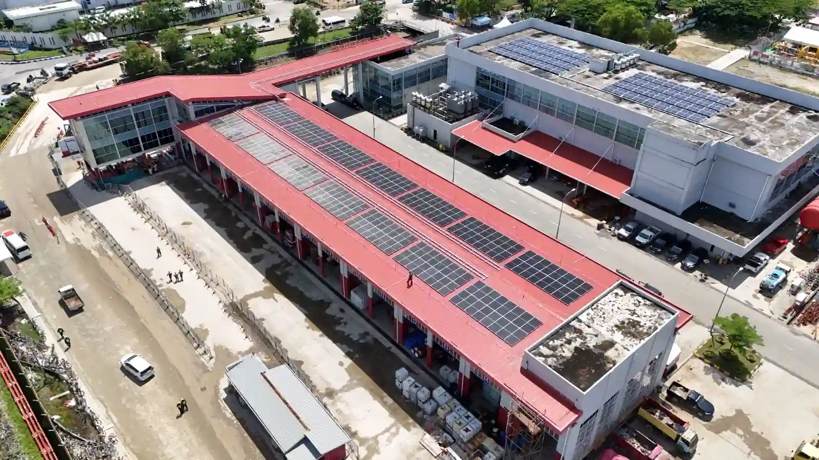  PT Pertamina mendukung transisi energi melalui sinergi PT Kilang Pertamina Internasional (KPI) dan PT Pertamina New & Renewable Energy (NRE).
