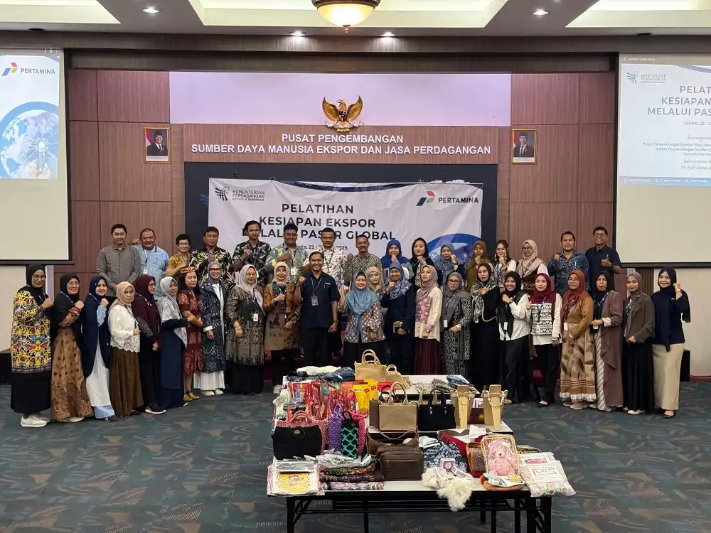  PT Pertamina (Persero) memfasilitasi 30 pelaku Usaha Mikro, Kecil dan Menengah (UMKM) binaan berbagai daerah di Indonesia, dengan Pelatihan Kesiapan Ekspor melalui Pasar Global. 
