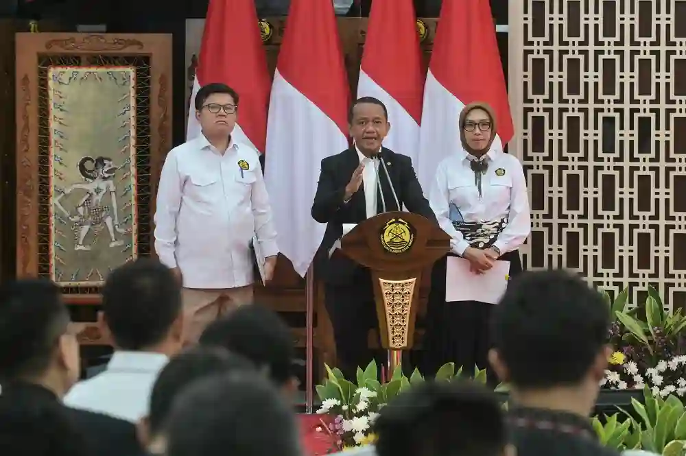  Menteri ESDM Bahlil Lahadalia  siap melaksanakan Rencana Usaha Penyediaan Tenaga Listrik (RUPTL) 2025-2034. Foto: dok PLN
