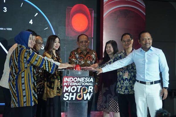 Pembukaan pameran Indonesia International Motor Show (IIMS) 2025 Surabaya. (Foto: doc Dyandra)