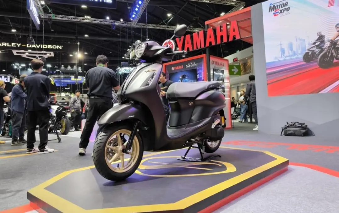 Tampang Yamaha Grand Filano SP di Thailand dengan warna Magma Black dan sokbreker Öhlins. Foto: Greatbiker.