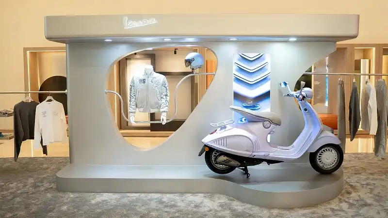 Skuter baru Vespa 946 Snake edisi terbatas yang hanya diproduksi sebanyak  888 unit di seluruh dunia. (Foto: doc Piaggio)