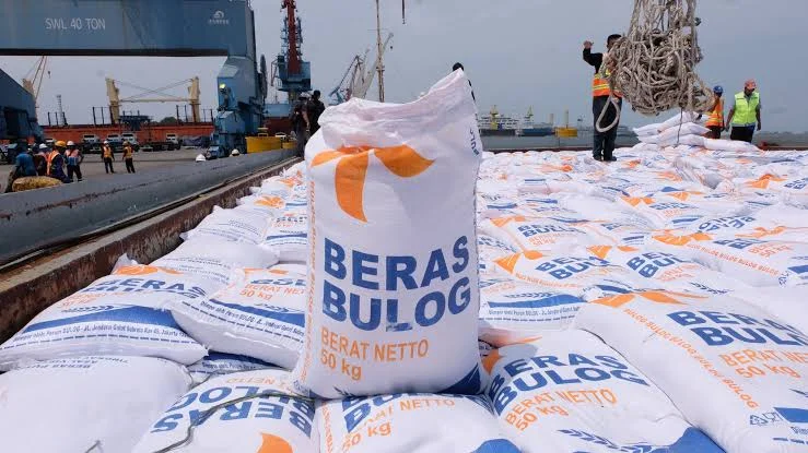 Ilustrasi penumpukan stok beras di Bulog hingga 4 juta ton. (foto: doc. Bulog)