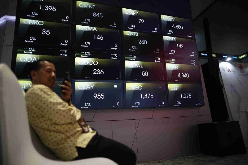 Indeks Harga Saham Gabungan (IHSG) dibuka melemah pada perdagangan pagi ini, Senin 2 Juni 2025.