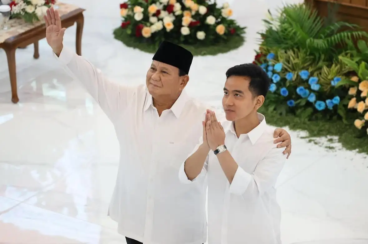 Pemerintah mengubah sejumlah kebijakan penting hanya dalam hitungan minggu. Ini daftar lengkapnya: dari tarif listrik, ekspor, hingga izin tambang ormas. Foto: Instagram @prabowo.