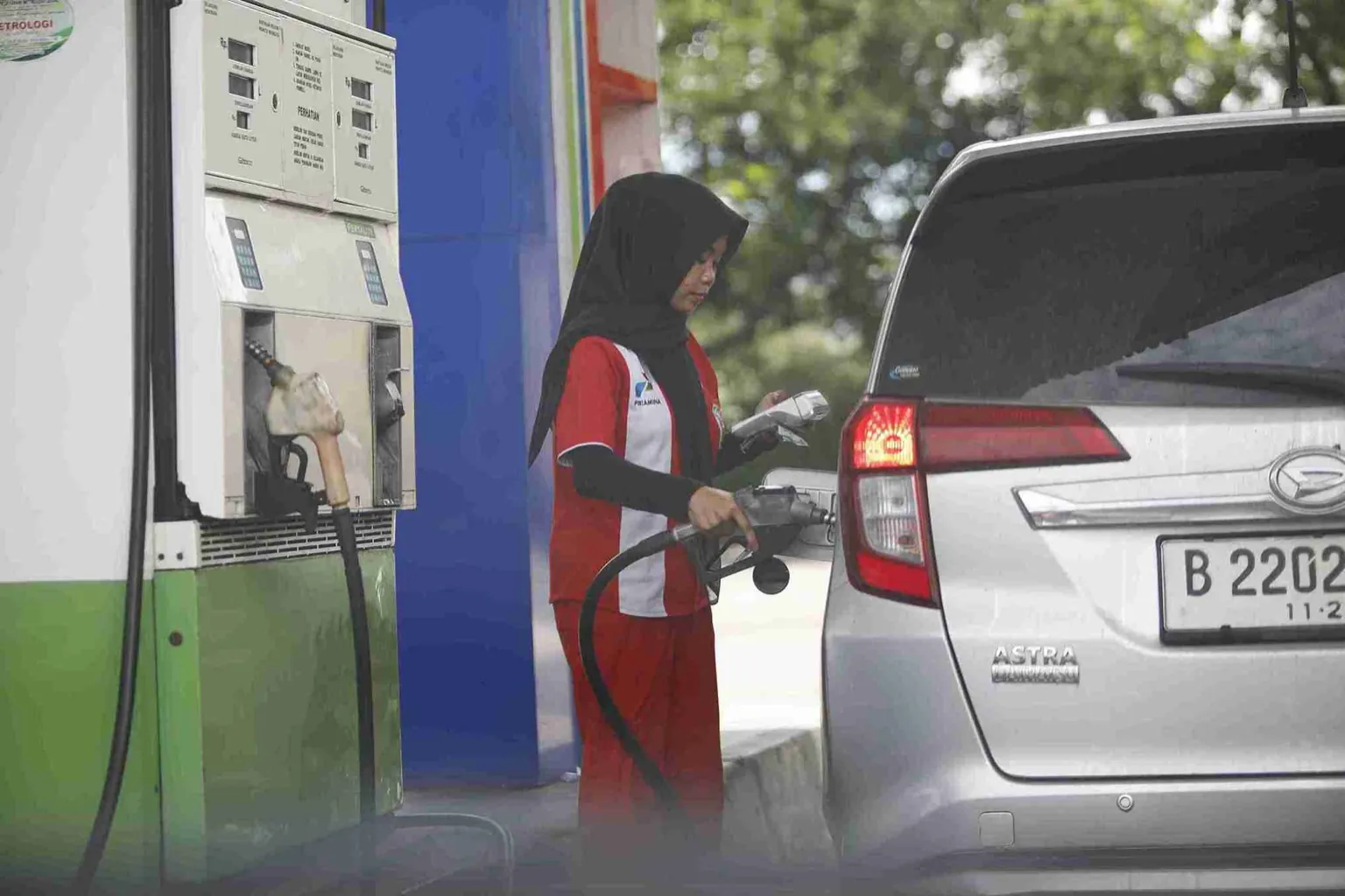 Ilustrasi: Minyak Brent tembus USD 65,63 dan WTI ke USD 63,41. Konflik Rusia-Ukraina dan Iran-AS dorong pasar energi waspada terhadap risiko suplai global. Foto: KabarBursa/Abbas Sandji.
