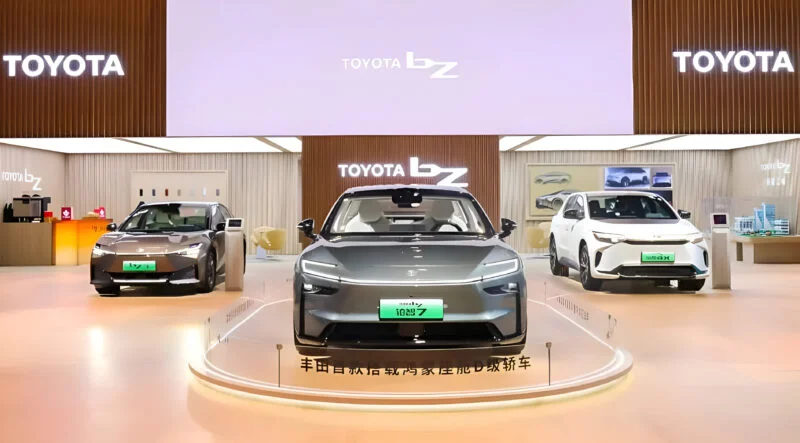 Toyota jalin kerja sama dengan raksasa teknologi Huawei hingga Xiaomi demi hadirkan sederet inovasi di produk kendaraannya. Foto: Carnewschina.