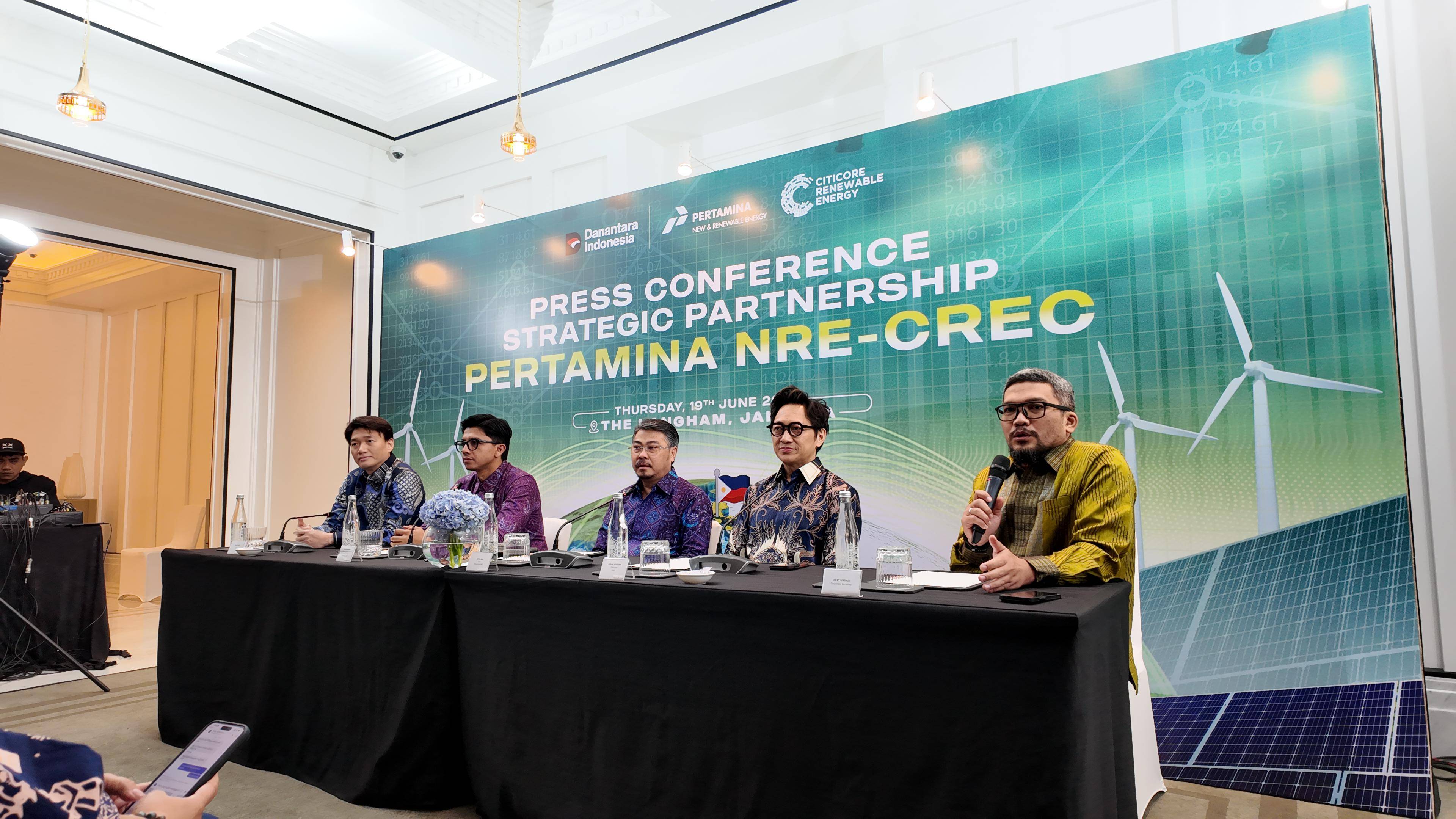 Penandatangan perjanjian antara Pertamina NRE dan CREC, Kamis, 19 Juni 2025. (Foto: Istimewa)