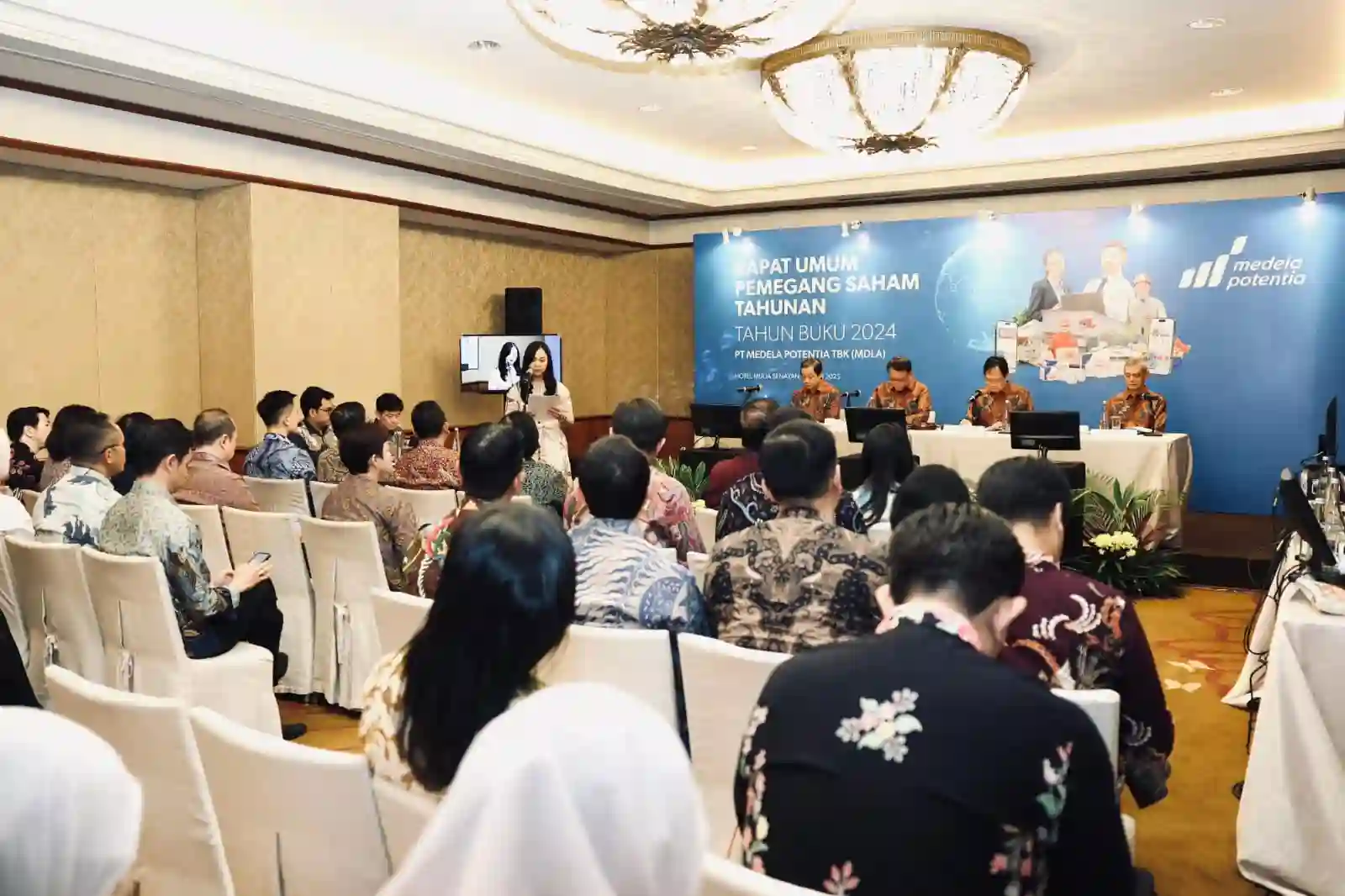 Jajaran Direksi PT Medela Potentia Tbk (MDLA) saat menggelar Rapat Umum Pemegang Saham Tahunan di Jakarta. Foto: dok MDLA