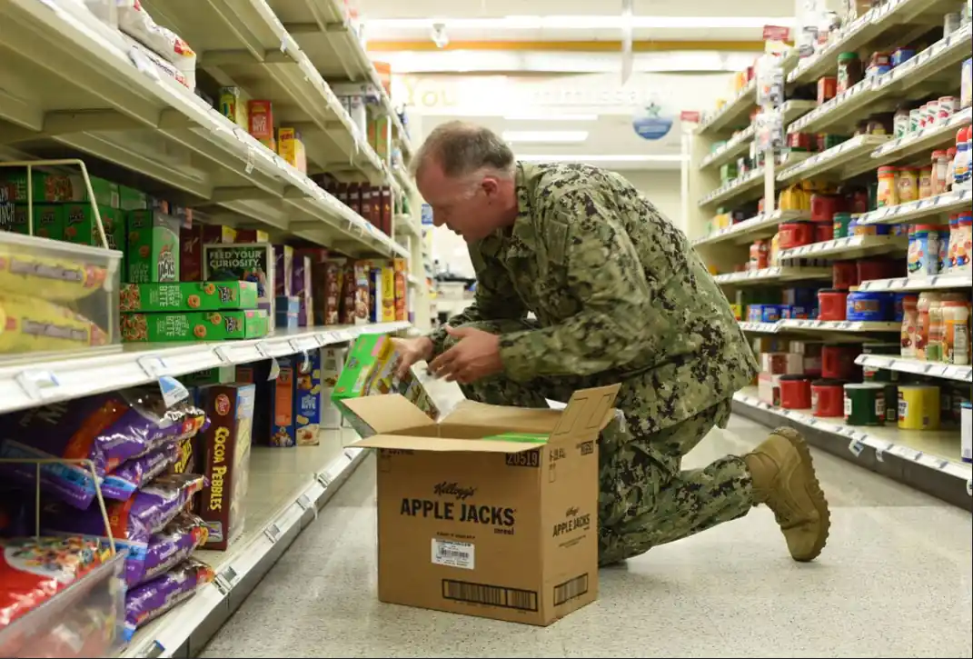Belanja konsumen AS turun 0,1 persen pada Mei 2025 akibat berakhirnya efek pembelian dini, tapi inflasi masih dalam batas wajar. Foto: U.S. Departement Defense.