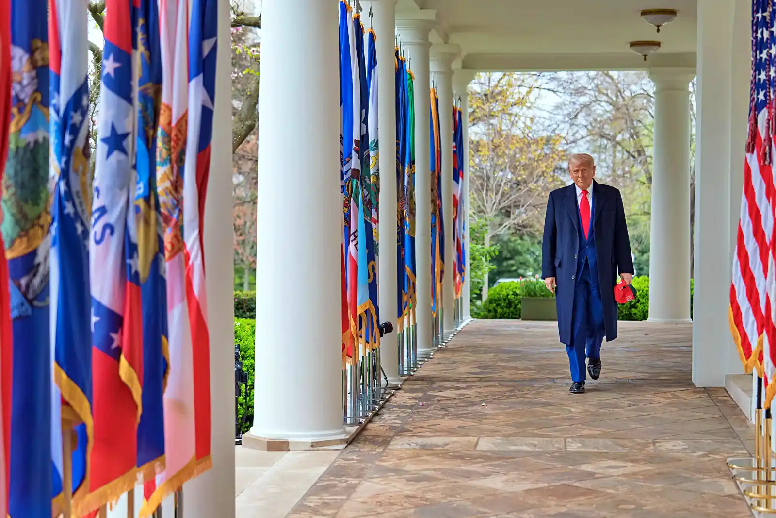 Ilustrasi: Trump tinggalkan KTT G7 lebih awal karena konflik Iran-Israel. Agenda dagang dengan UE, Kanada, dan Meksiko pun buyar sebelum sempat dimulai. (Foto: Whitehouse.gov)