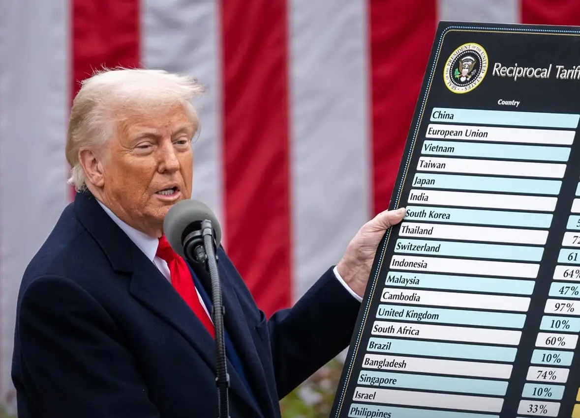 Tarif 32 persen dari Trump ancam ekspor RI ke AS. Industri padat karya seperti tekstil, furnitur, dan sepatu berisiko kehilangan daya saing. Foto: Instagram @potus.