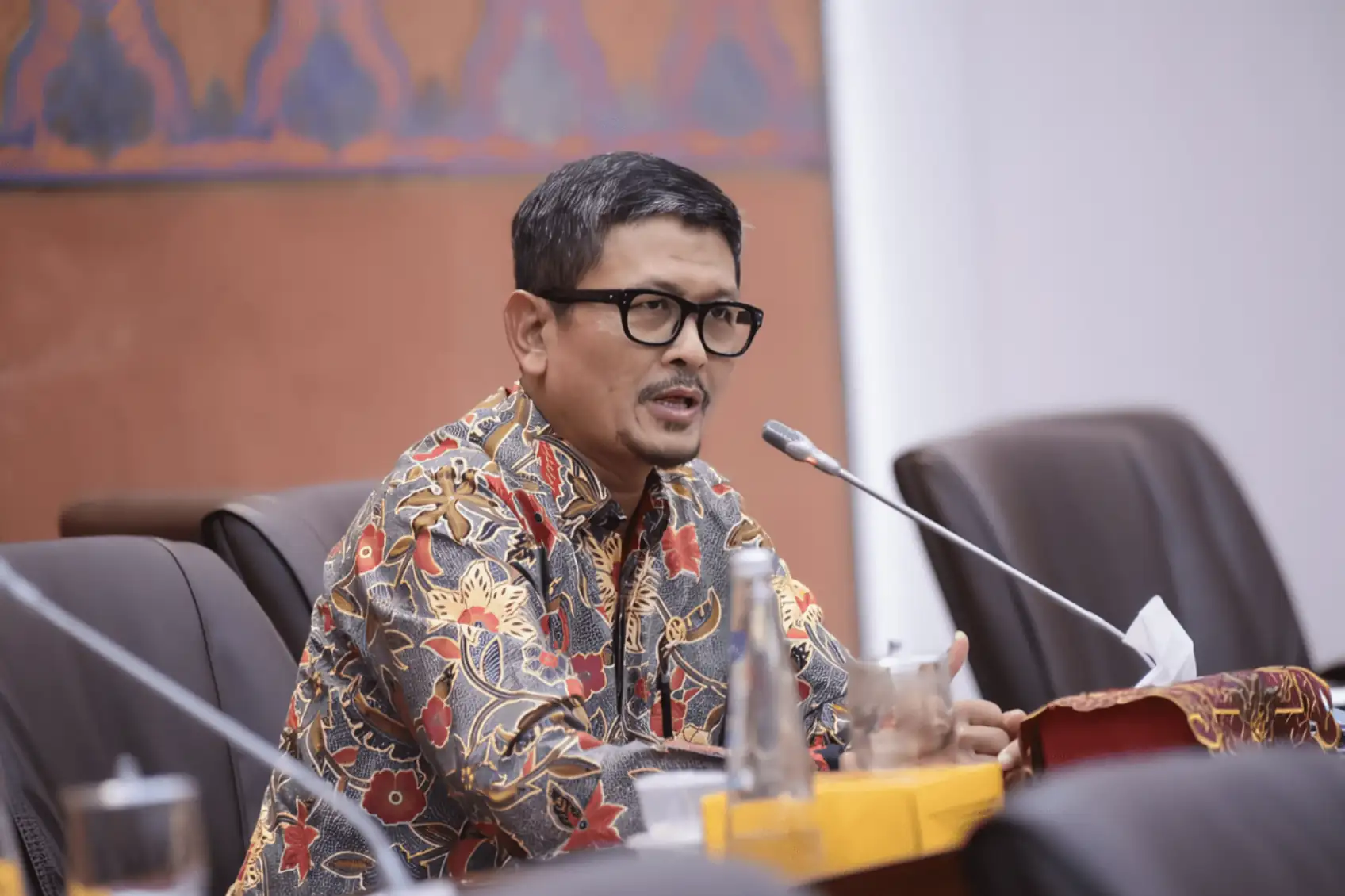 DPR desak RI tak tunduk tarif AS 32 persen. Amin Ak minta diplomasi dagang prioritaskan kedaulatan dan perlindungan industri nasional. Foto: dpr.go.id.