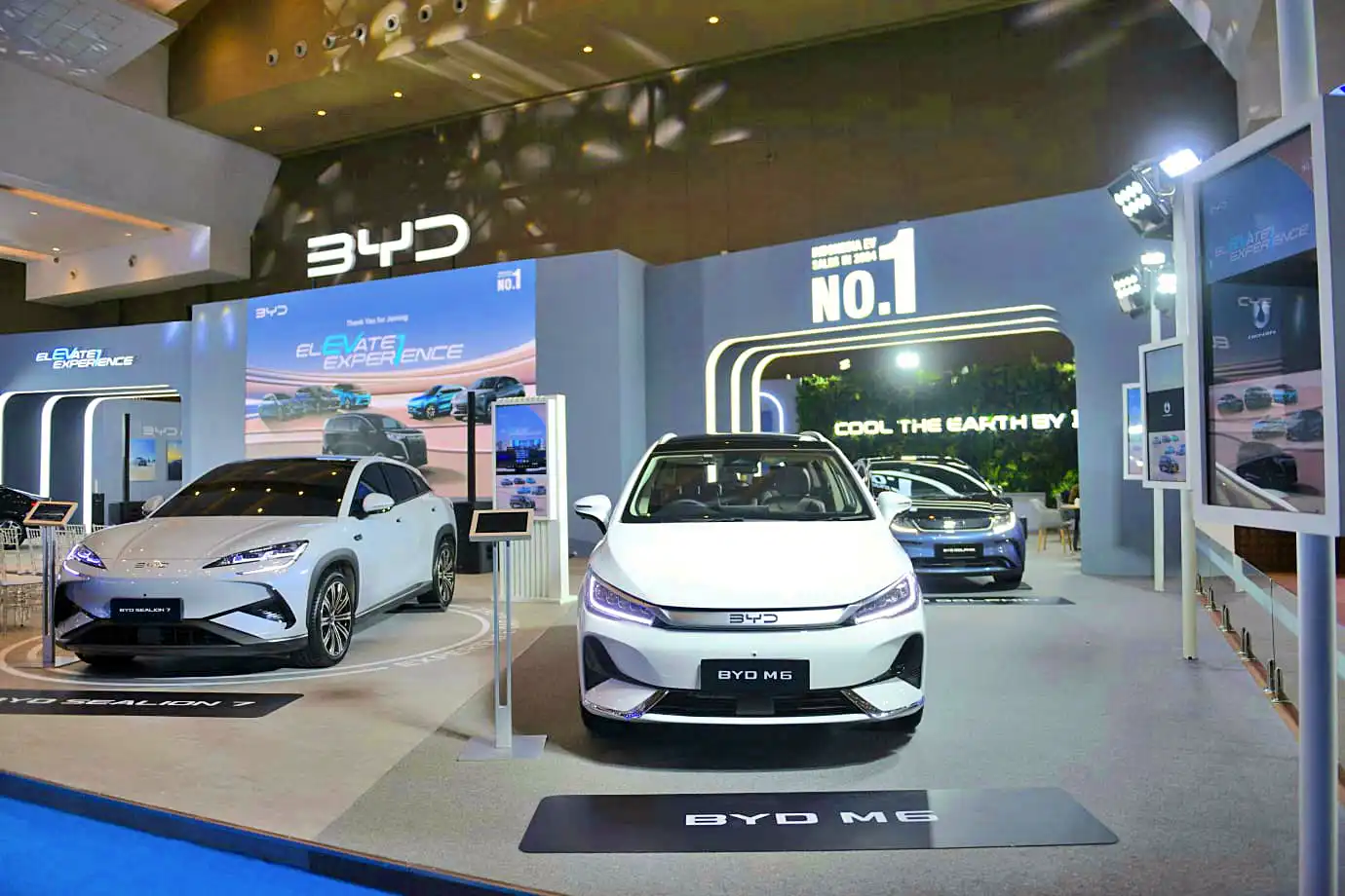 BYD jadi merek mobil paling cuan di China, jauh mengungguli Tesla. Siapa pesaing terdekatnya? Ini jawabannya. (Foto: KabarBursa/Harun Rasyid)