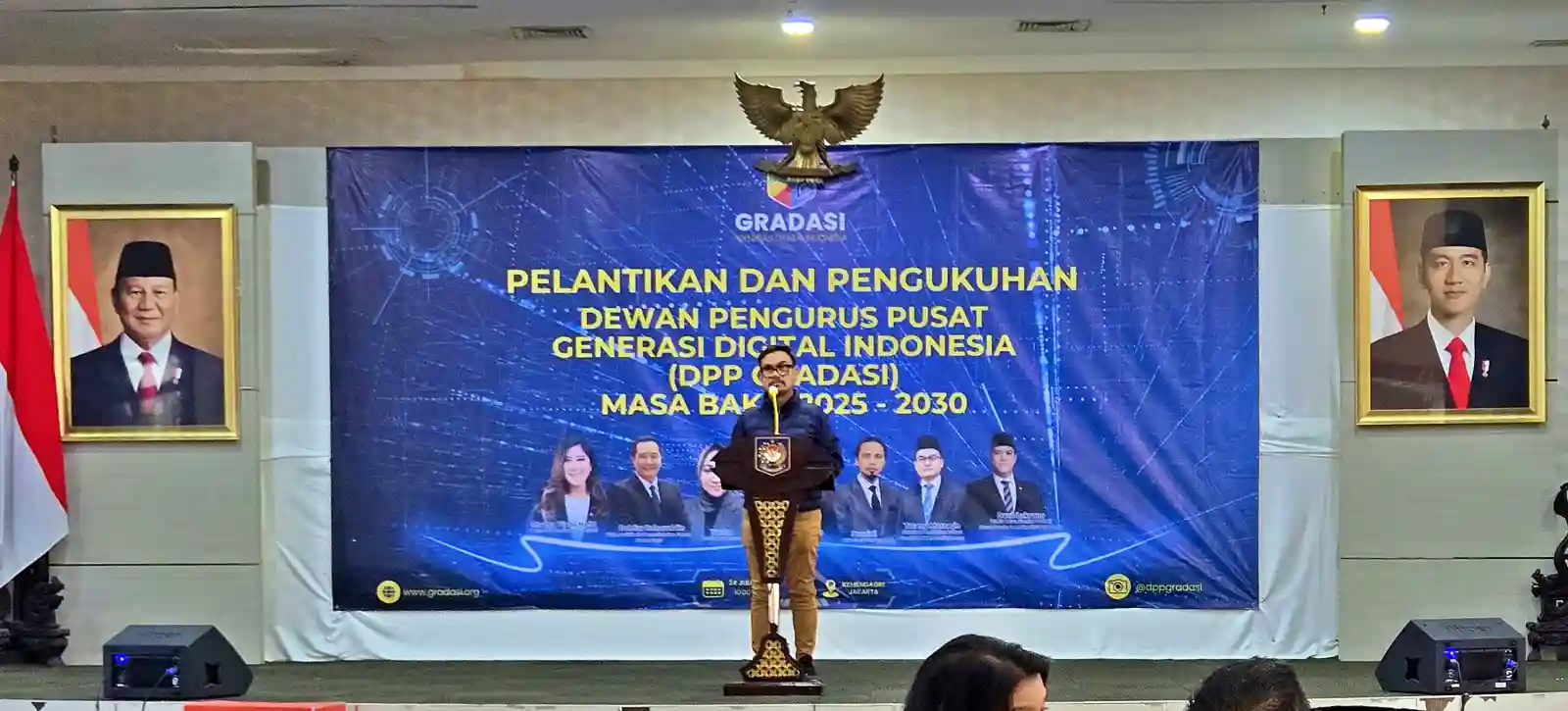 Ketua Umum DPP GRADASI Periode 2025-2030, Upi Asmaradhana, saat memberikan sambutan pada prosesi pelantikan dan pengukuhan di kantor Kementerian Dalam Negeri (Kemendagri), Jakarta Pusat, pada Kamis, 24 Juli 2025. (Foto: Dok. KabarBursa)