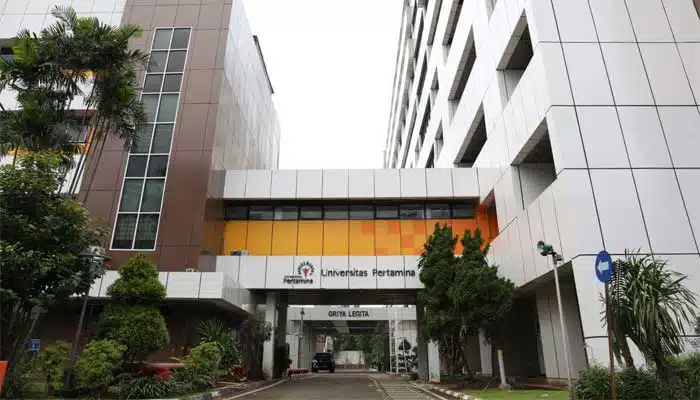 Dalam debutnya, UPER langsung menempati peringkat ke-25 nasional dan masuk dalam klaster 801–1000 dunia