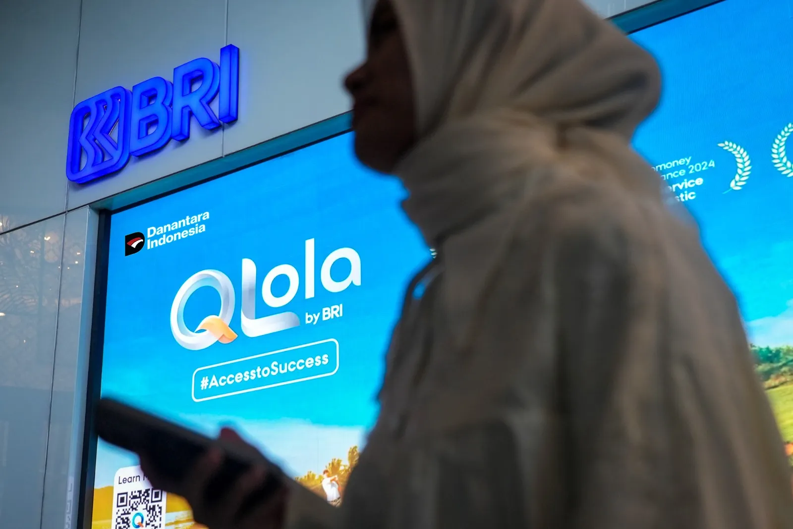 PT Bank Rakyat Indonesia perkuat kapabilitas layanan digitalnya lewat QLola by BRI. Foto: BRI.