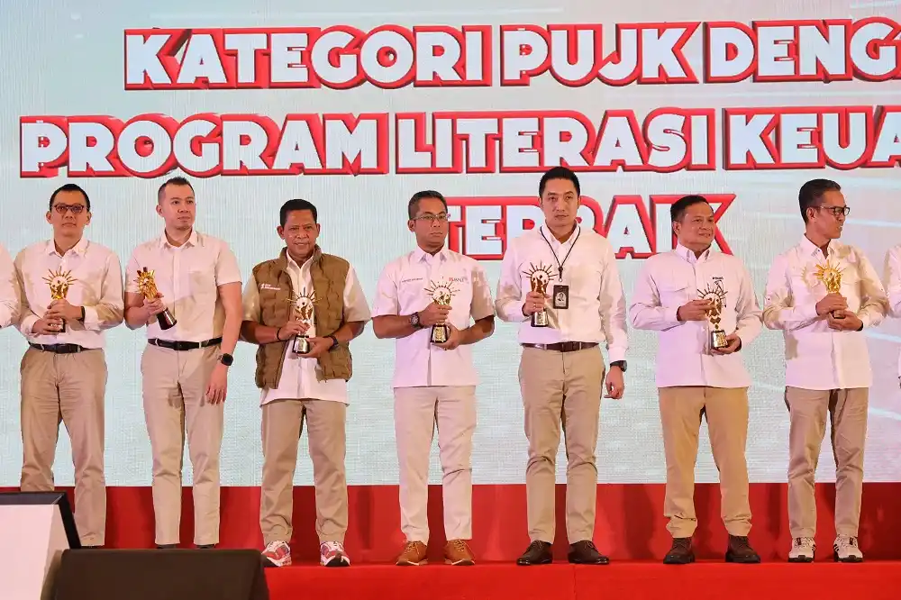 BNI dinobatkan sebagai Pelaku Usaha Jasa Keuangan (PUJK) dengan Pembentukan Program OJK PEDULI