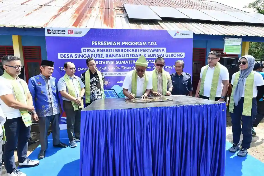 Komitmen tersebut diwujudkan melalui kegiatan Peresmian Program DEB Pertamina di tiga lokasi di Provinsi Sumatera Selatan