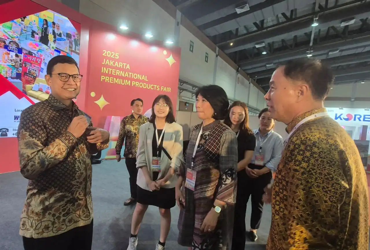  Taruna Ikrar menegaskan bahwa masuknya investasi dari pengusaha Korea Selatan akan memberikan manfaat langsung 