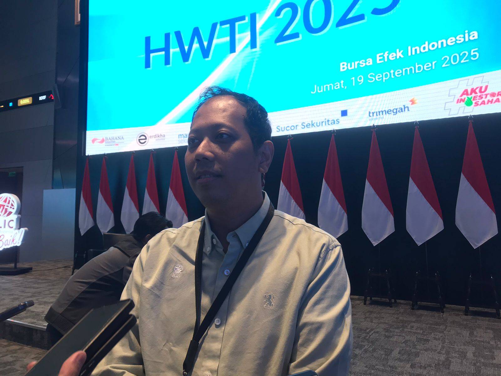 Kepala Divisi Pengembangan Bisnis 2 BEI, Ignatius Denny Wicaksono di Main Hall Bursa Efek Indonesia, Jakarta. Desty Luthfiani/KabarBursa.com