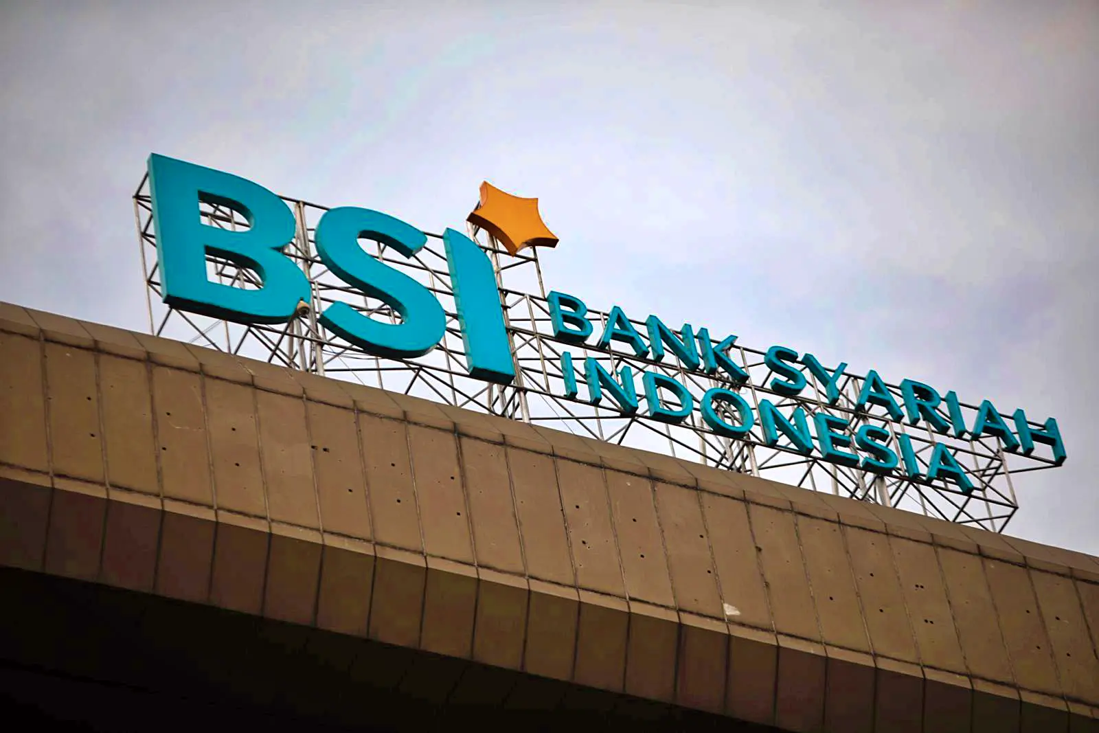Gedung Bank Syariah Indonesia (BSI) di Jalan M.H. Thamrin, Jakarta. Foto: Dok KabarBursa.