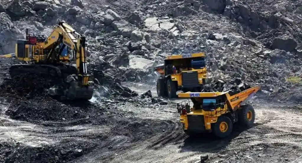 Aktivitas tambang PT Bumi Resources Minerals Tbk. Foto: Dok BRMS.